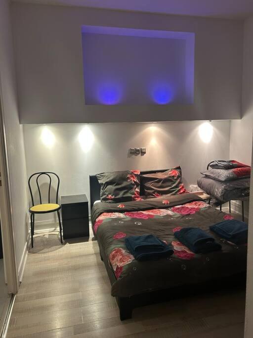Superbe Appartement Avec Parking Gratuit Vaulx-en-Velin Extérieur photo